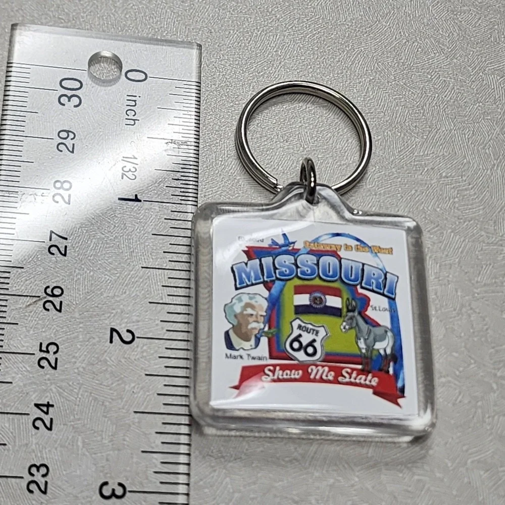 Vintage Route 66 Missouri Show Me State Square Lucite Keychain Ring Collectible